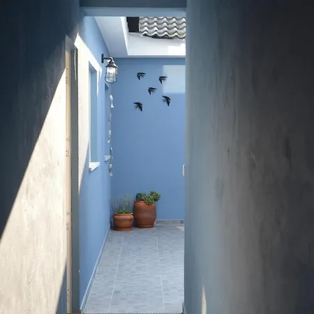 T2 Na Da - Yellow Door