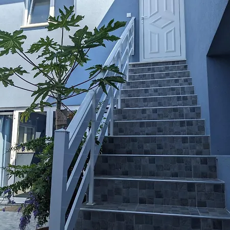 公寓 T2 Na Da - Yellow Door